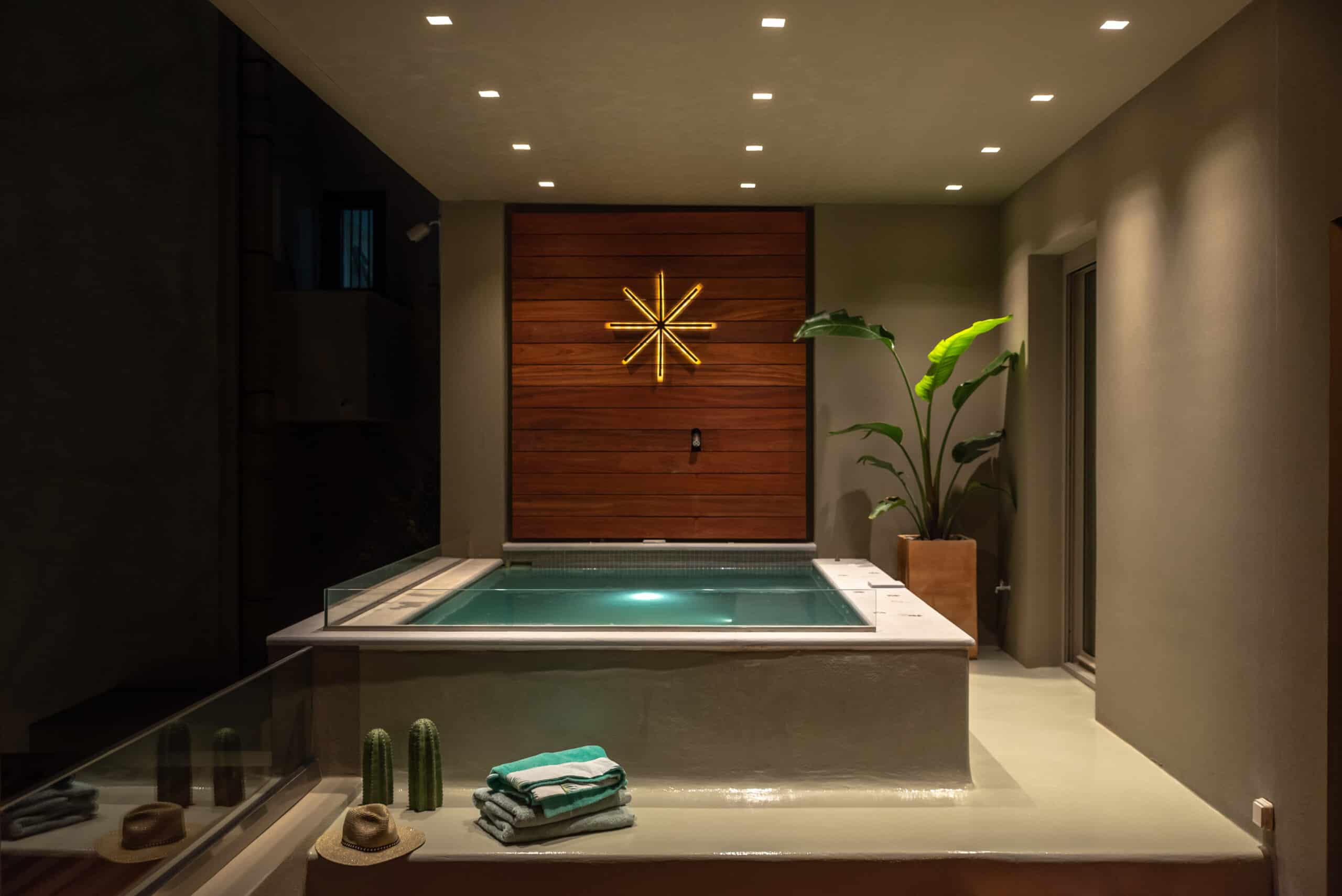 JACUZZI SUITE-148